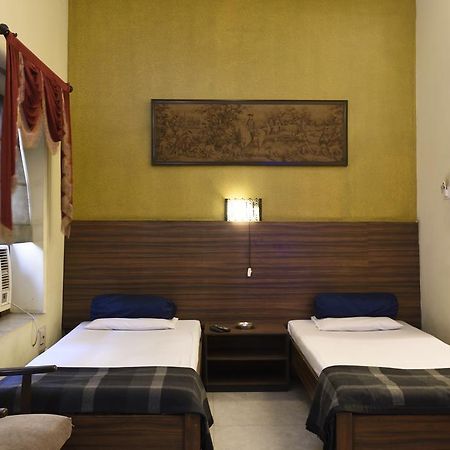 Hotel Esplanade Chambers Kolkata Exterior photo